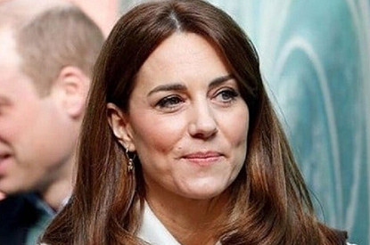 Кейт Миддлтон обновила прическу в Ирландии (теперь она тоже с челкой)