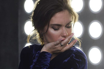 «Он не в адеквате»: заплаканная Агата Муцениеце рассказала, как пьяный Прилучный избивал ее (видео)