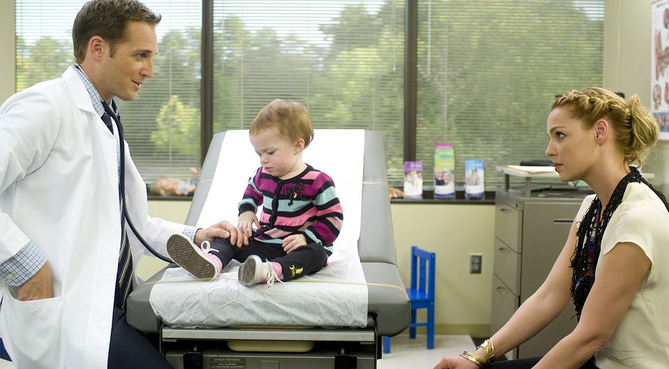 Здоровье с доктором Комаровским: пять способов облегчить жизнь малышу при запорах
