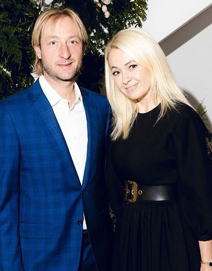 Яна Рудковская и Евгений Плющенко «поменялись» ногами (видео)