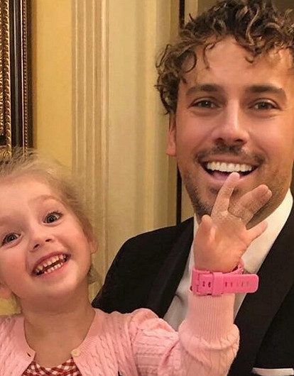 Дочь Пугачевой и Галкина поздравила всех с Вербным воскресеньем и Днем космонавтики (видео)