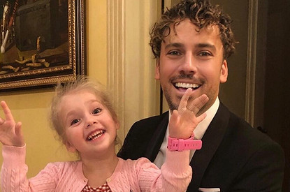 Дочь Пугачевой и Галкина поздравила всех с Вербным воскресеньем и Днем космонавтики (видео)