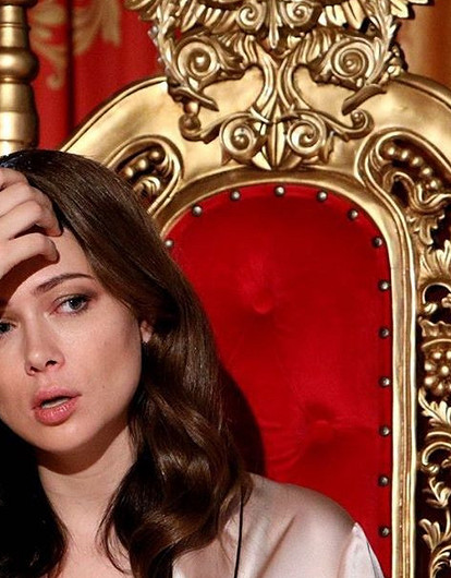 «Моя семья»: Настасья Самбурская потроллила «счастливые пары» (привет Самойловой и Муцениеце)