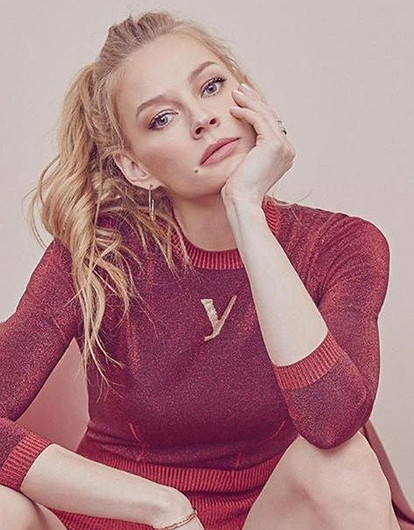 «Повезло мужику»: Светлана Ходченкова поделилась эффектным фото с молодым режиссером (видео)