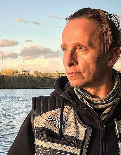 Иван Охлобыстин нарушил карантин ради пасхальной службы в храме для «избранных» (видео)