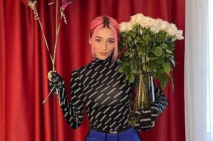 «Это абсолютно тупые видео»: Настя Ивлеева оправдалась за свои ролики и рассказала о благотворительности (видео)