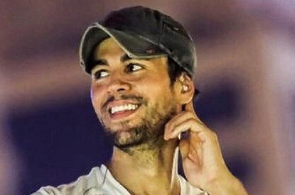 Энрике Иглесиас повеселился вместе с двумя старшими детьми (милое видео)