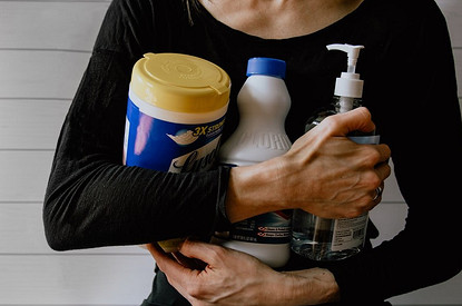 Чем обеззаразить руки от вирусов: мифы и правда о мыле и антисептиках