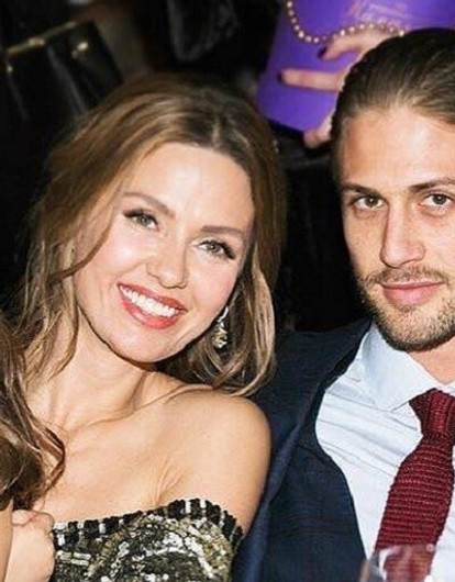 Виктория Боня съехалась с отцом своей дочери Алексом Смерфитом