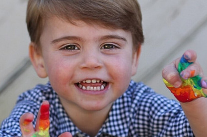 «Инстаграм против реальности»: Кейт Миддлтон и принц Уильям опубликовали забавные фото принца Луи