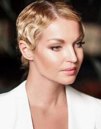 Анастасия Волочкова спасается от коронавируса с помощью острого перца