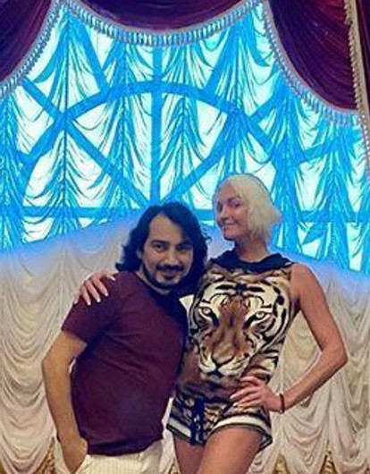 Анастасия Волочкова сделала новую прическу (а ее сравнили с болонкой)