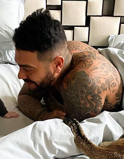 «Ваше любимое»: Анастасия Решетова показала, как Тимати играет с шестимесячным сыном (видео)