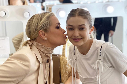 Мать Джиджи Хадид подтвердила беременность модели (и сказала, когда родится малыш)