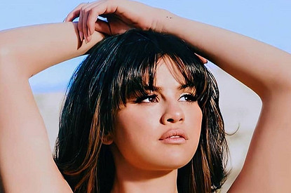 Селена Гомес призналась Майли Сайрус, что страдает от биполярного расстройства