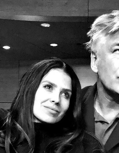 Жена Алека Болдуина вновь забеременела после двух выкидышей (видео)