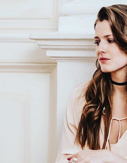 «Тоска по безответственности и худобе»: Софья Эрнст о периоде до своего замужества