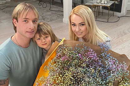 Яна Рудковская и Евгений Плющенко добились извинений от СМИ перед сыном