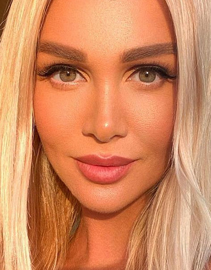 «Умереть, чтобы возродиться»: Виктория Лопырева назвала пандемию коронавируса «метафорической смертью»