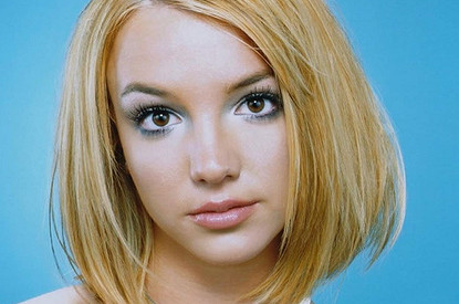 «Oops... I Did It Again»: в честь 20-летия культового альбома Бритни Спирс вспомнили ее лучшие годы (ностальгическое видео)