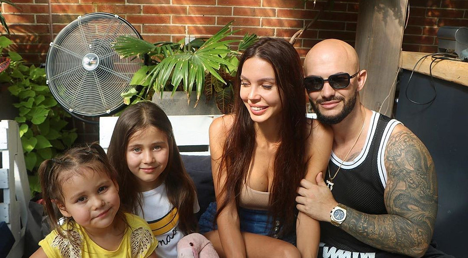 «Счастье»: Джиган опубликовал фото с Оксаной Самойловой и сыном