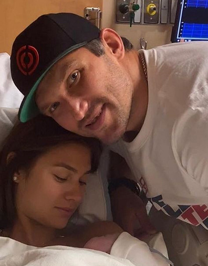 Александр Овечкин и Анастасия Шубская во второй раз стали родителями (первое фото уже есть)