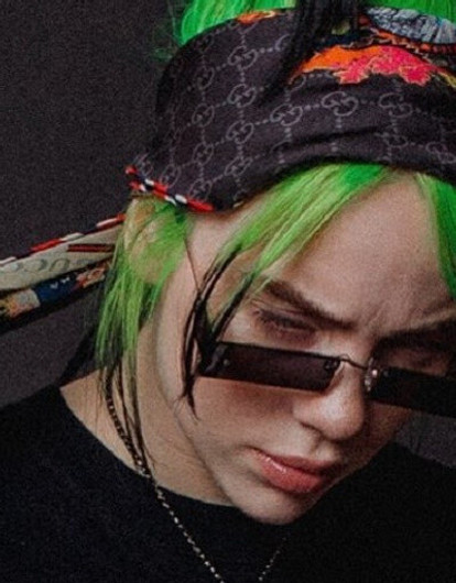 Билли Айлиш опубликовала полную версию видео, где она раздевается (все из-за бодишейминга)