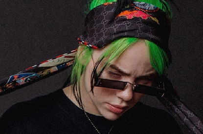 Билли Айлиш опубликовала полную версию видео, где она раздевается (все из-за бодишейминга)