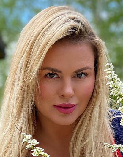 «Чуть не потеряла близкого человека»: Анна Семенович легла в клинику для похудения (видео)