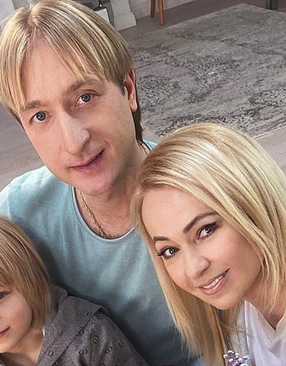 Яна Рудковская будет судиться с Малаховым из-за слухов о психической болезни ее сына