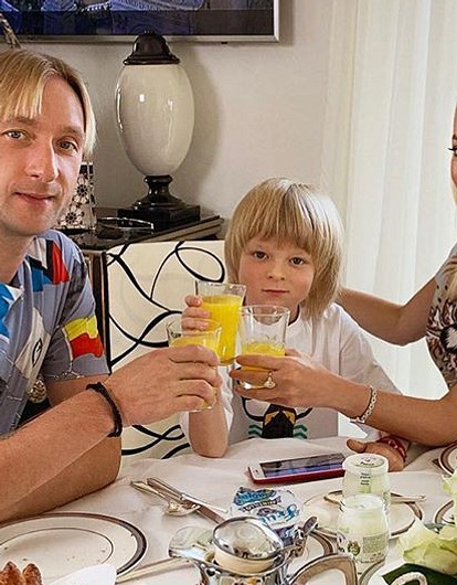 «Я что, дурачок?»: сын Плющенко и Рудковской ответил на оскорбления Аршавина (видео)