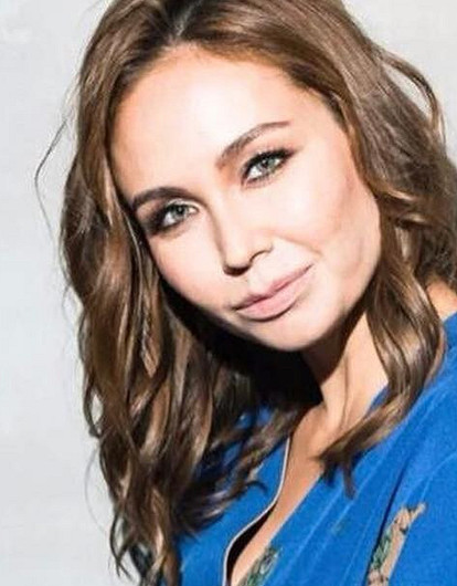 «Твои куку и ляля»: Ляйсан Утяшева показала архивные фото дочери в ее день рождения (милое видео)