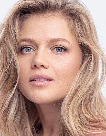 «Ломота в мышцах и отсутствие обоняния»: ведущая Мария Ивакова заразилась коронавирусом