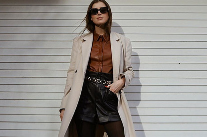 Тренд сезона: с чем носить женскую кожаную рубашку (35 актуальных образов)