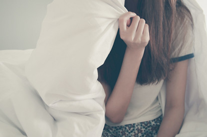 Почему у женщины постоянно холодные руки, ноги, нос (и чем это чревато)