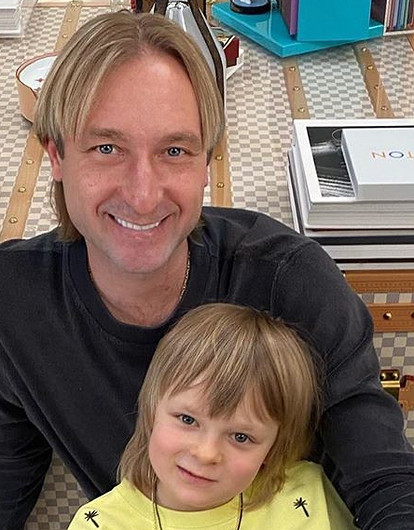 Евгений Плющенко заявил, что его сын может променять фигурное катание на футбол