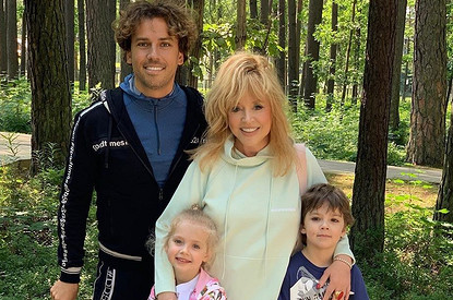 Максим Галкин показал, как дети поздравили его с днем рождения (видео)