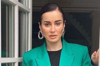 «Женщина с плохой кожей и опухшим лицом»: Тина Канделаки раскритиковала внешность Собчак