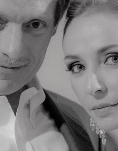 Переболевшие коронавирусом Татьяна Навка и Дмитрий Песков посетили парад Победы в Москве