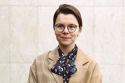 «Выгляжу, как бабушка»: молодая жена Петросяна ответила хейтерам