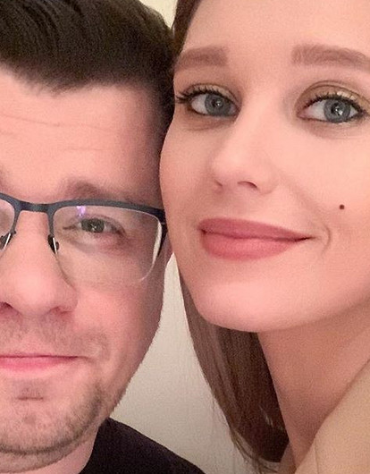 Кристина Асмус и Гарик Харламов опровергли слухи о постановочном разводе