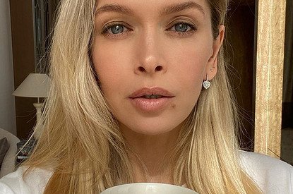 Вера Брежнева заявила, что планирует удалить все родинки на своем теле (и лице)