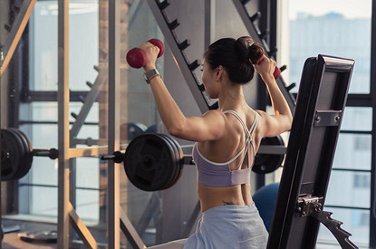 11 простых и эффективных упражнений для рук, после которых можно смело носить любые открытые платья