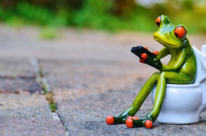 Частые позывы к мочеиспусканию у женщин: 7 возможных причин и лечение симптома