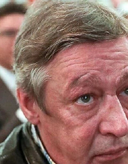 После смертельной аварии Михаилу Ефремову стало плохо (вызвали скорую)