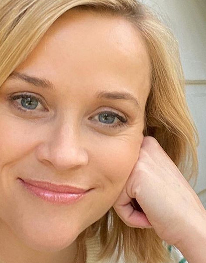 Риз Уизерспун поздравила сына с дебютным синглом веселым танцем (видео)