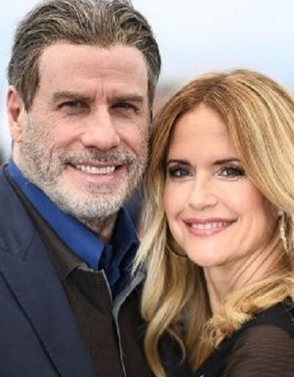 «Проиграла двухлетнюю битву»: жена Джона Траволты умерла от рака груди