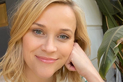 Риз Уизерспун поздравила сына с дебютным синглом веселым танцем (видео)