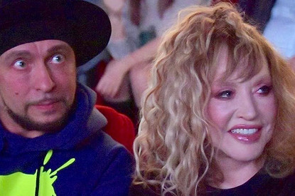 «Попытался снять и тут же получил»: дизайнер Игорь Гуляев опубликовал видео с Аллой Пугачевой