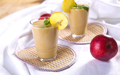 Смузи с манго и бананом